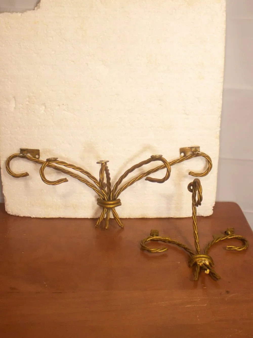 Homco Vintage Gold Metal Twisted Rope Wall Shelf without Glass Shelf